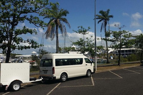 Airport Transfer To Or From Cairns Hotels For Up To 13 People - Accommodation Southport 1