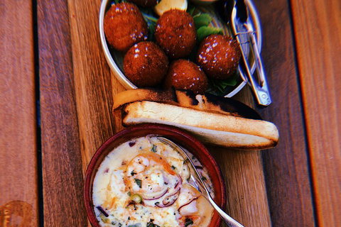 Personalised, All-inclusive Day Tours Of The Hunter Valleys Finest Venues - Accommodation Southport 4